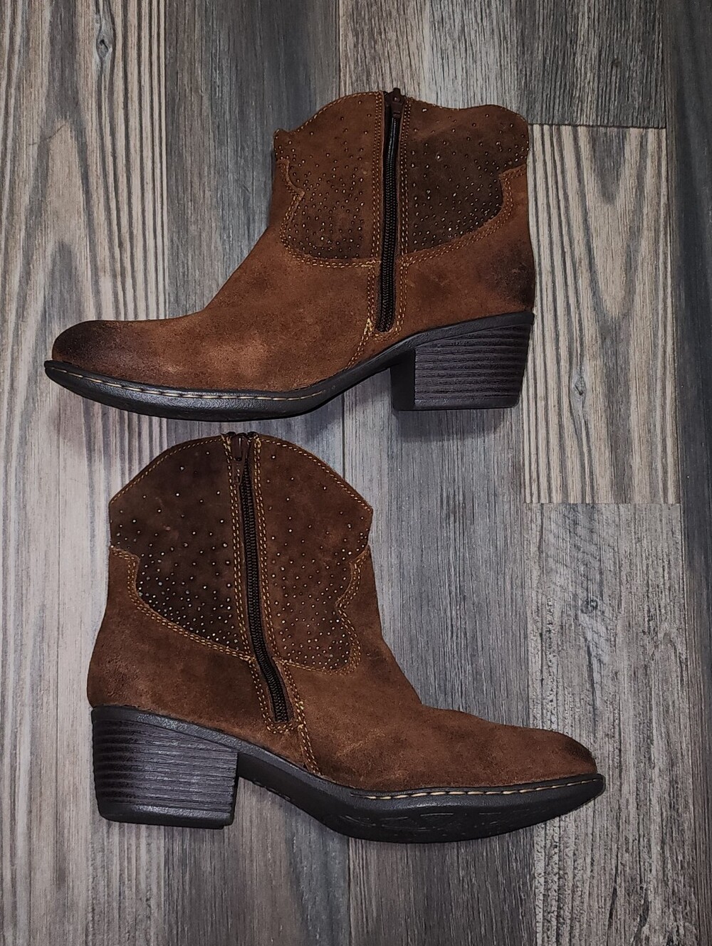 BOC Ambrosia Booties Ankle Boots Sz 8 Brown Suede Western Cowgirl